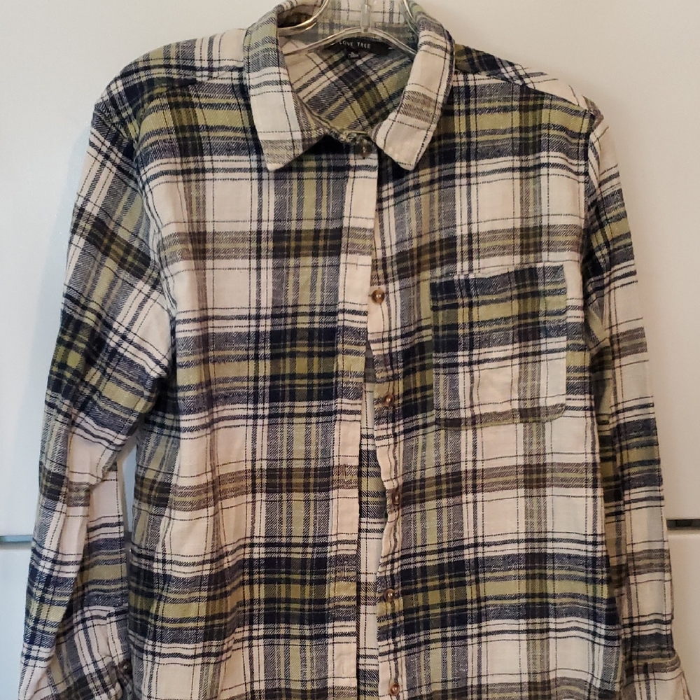 Love Tree Long Sleeve Plaid Green and Blue Casual Button Down Shirt Size S